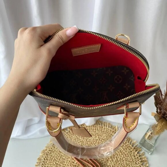 <AUTHENTIC>Louis Vuitton bag - Picture 5 of 8